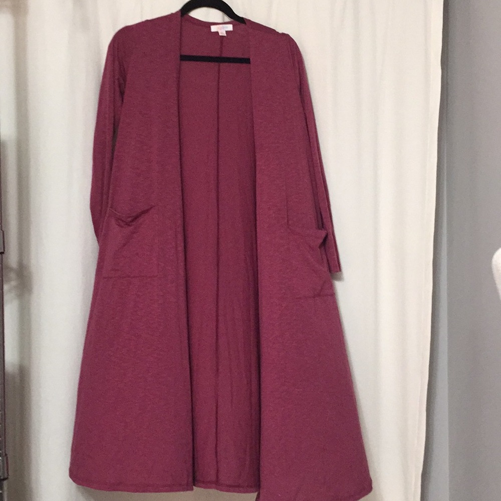 XS magenta-ish LuLaRoe Sarah